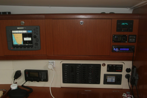 Hawkeye Electrics Install.jpg Hawkeye Electrics Install.jpg